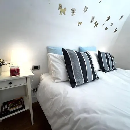 Polly House Bari