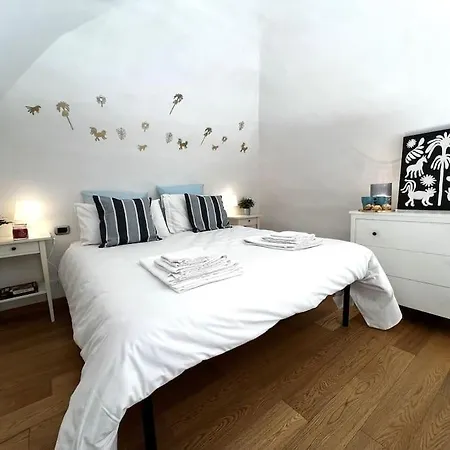 Polly House Apartman Bari