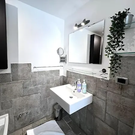 Polly House Apartman Bari